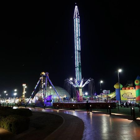 Al Corniche Hotel Sharjah Exterior foto