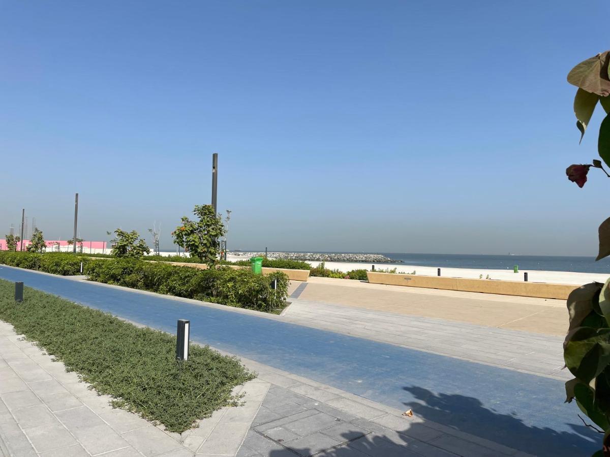 Al Corniche Hotel Sharjah Exterior foto