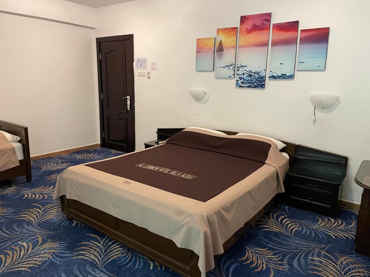 Al Corniche Hotel Sharjah Exterior foto