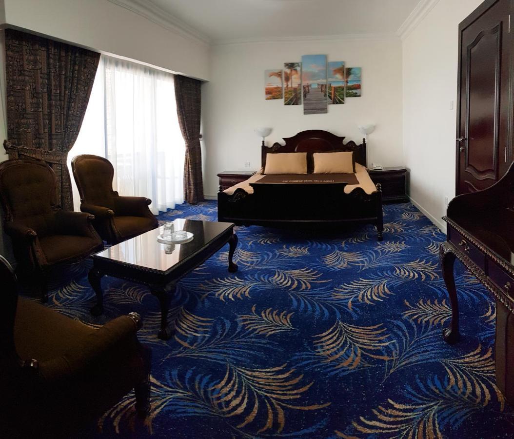 Al Corniche Hotel Sharjah Exterior foto