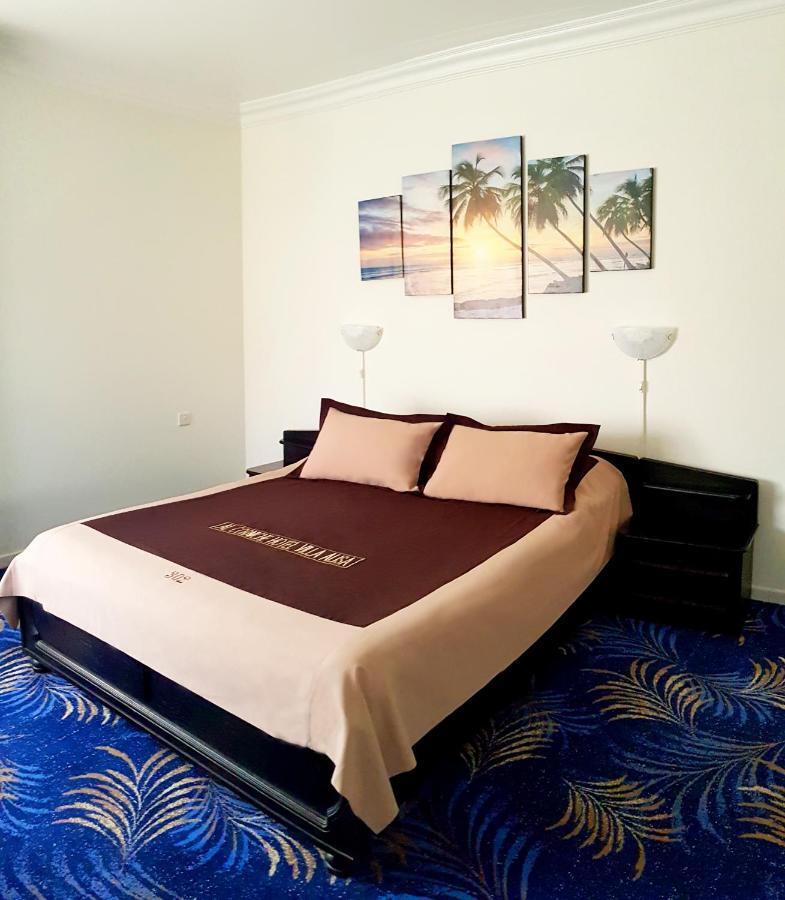 Al Corniche Hotel Sharjah Exterior foto